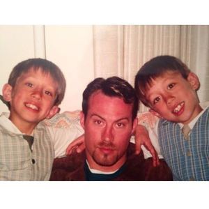 Meet your Posher, Devin